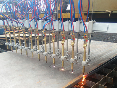 鋼板割方、分條